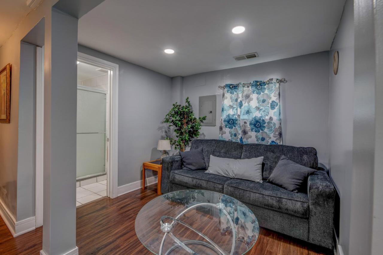 Spacious 5-Br House Near Transit W Parking Σικάγο Εξωτερικό φωτογραφία
